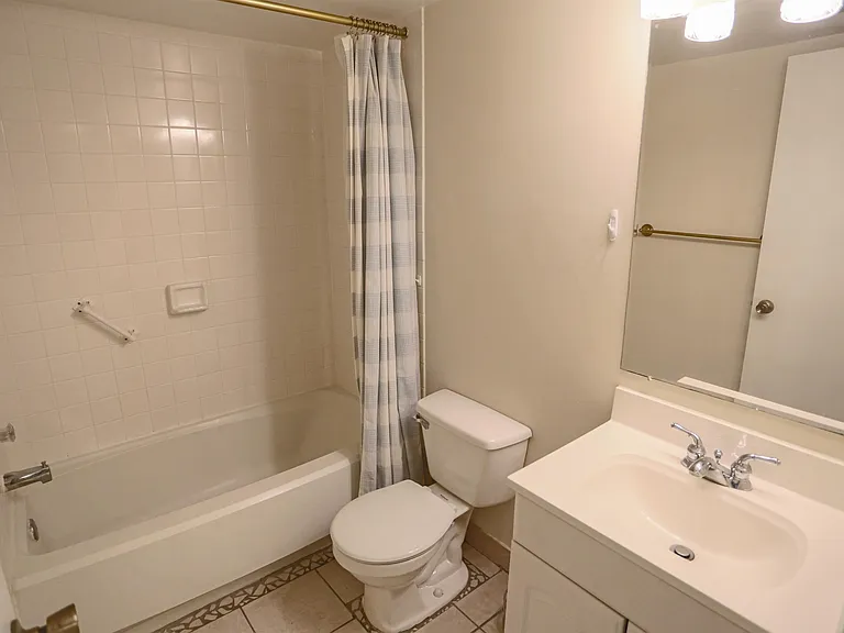 40 Andalusia Ct #40 — Photo 20