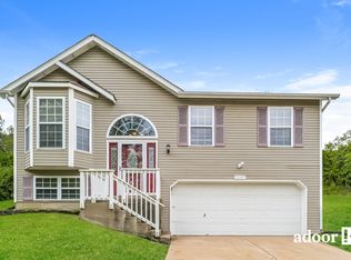 12405 Early Morning Dr, Florissant, MO 63033