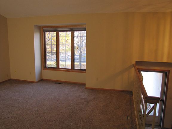 3rd image of 2178 Leyland Alcove