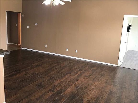 4th image of 5005 Mountain Valley Ct