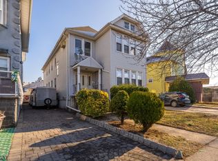 19 Chilton St, Elizabeth, NJ 07202