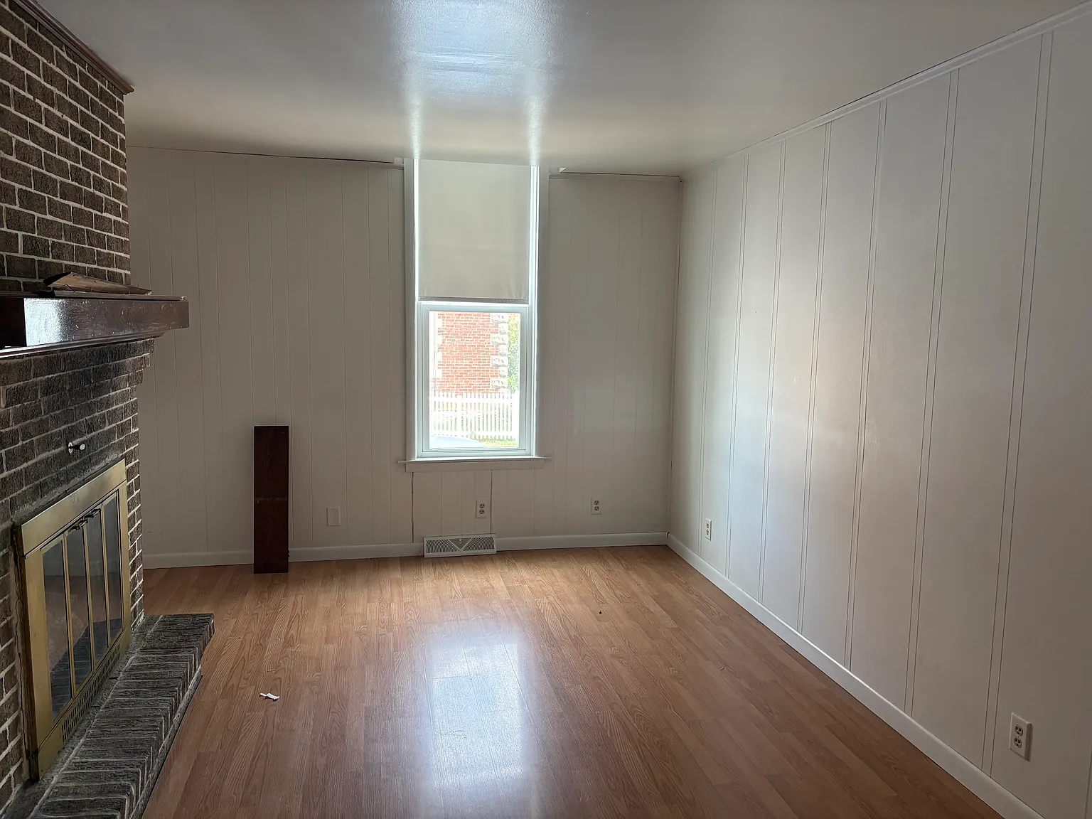 3 bed, $1,400 — Photo 4