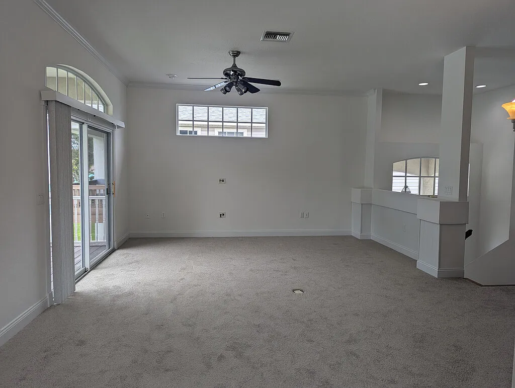 3 bed, 1572 sqft, $2,300 — Photo 2