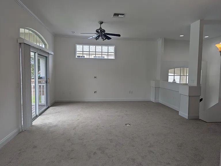 475 Kiwi St — Photo 2