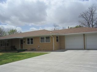 2317 Hart Ave, Dodge City, KS 67801