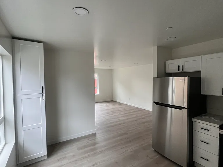 411 N 21st St #203 — Photo 3