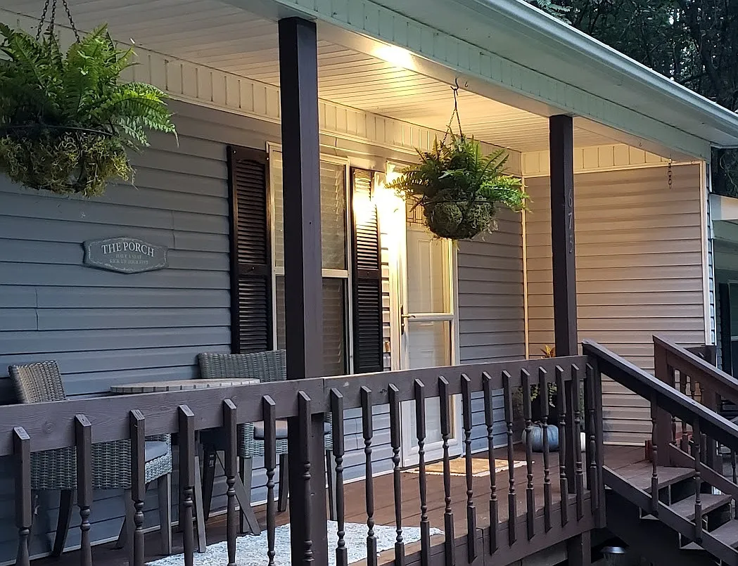 675 Roddy Dr — Photo 1