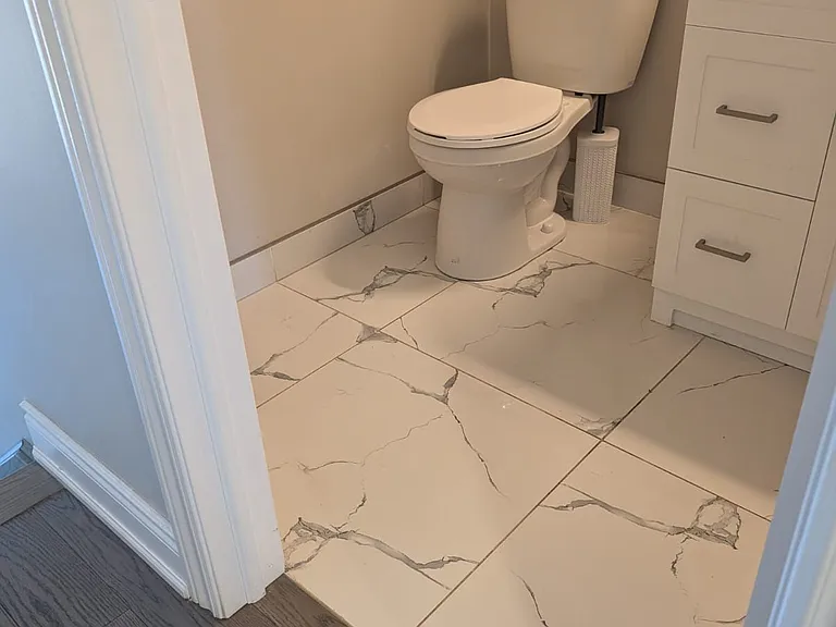 306 Jarvis St E — Photo 8