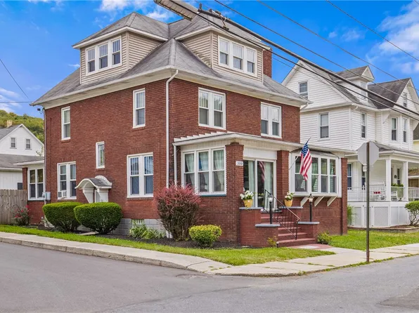 300 Clark St, Hooversville, PA 15936