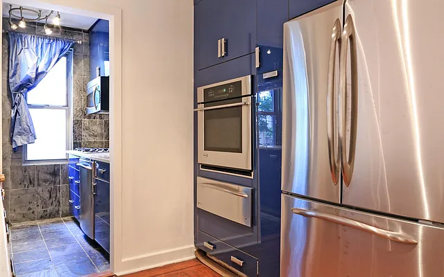 Sold by Daniel Baum & Co | media 18