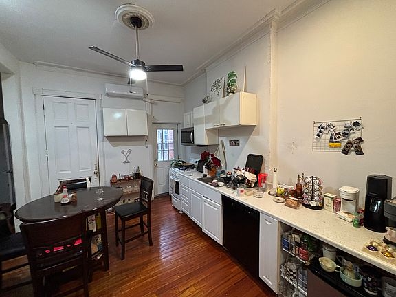 3rd image of 434 N 32nd St Floor 1