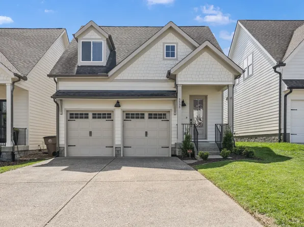 5535 Knob Rd, Nashville, TN 37209