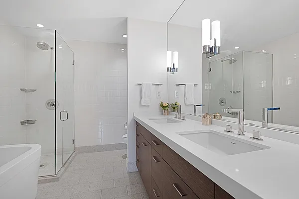 Sold by Compass | media 39