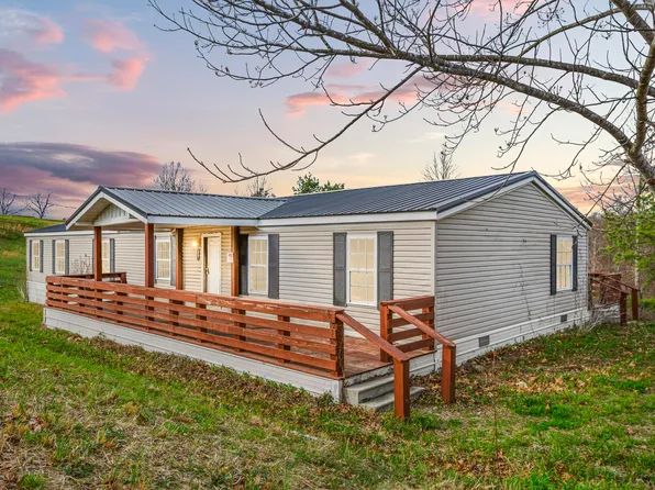 64 Becky Jane Rd, Frenchburg, KY 40322