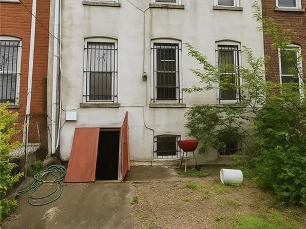 693 Georgia Avenue image 22 of 31