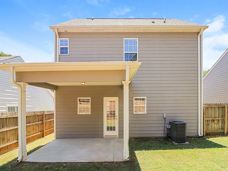77 Rosemont Ct — Photo 17