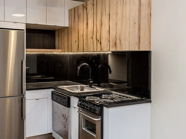 595 Myrtle Ave #3B — Photo 6