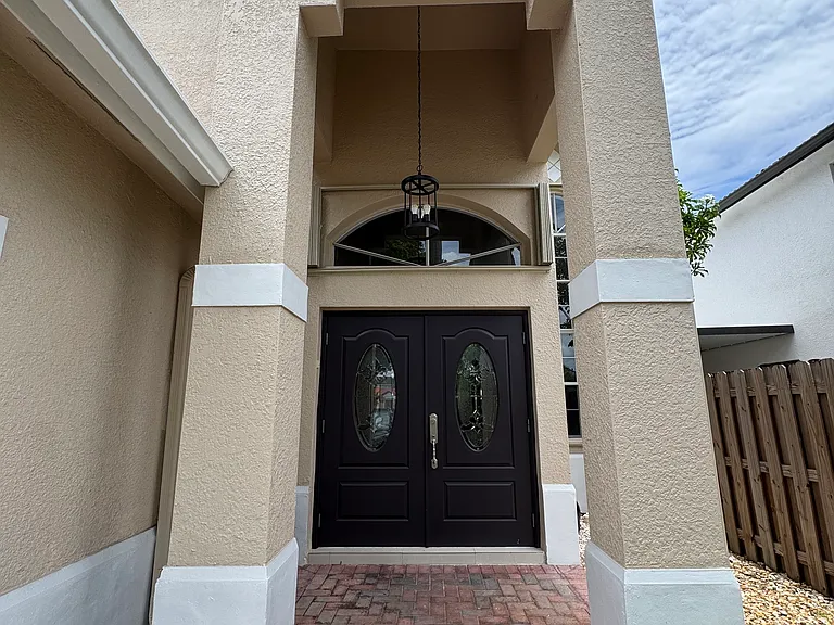 15621 SW 100th Ln — Photo 32