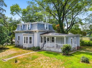 22 Benjamin St, Norwich, CT 06360