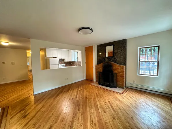 32 Greene Avenue 1 image 2 of 17