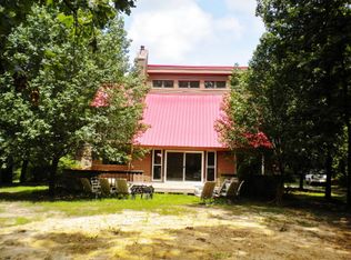 5770 Sulphur Ck Rd, Big Sandy, TN 38221