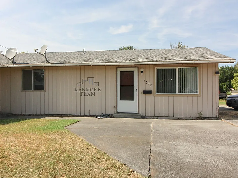 1602 Swift Blvd