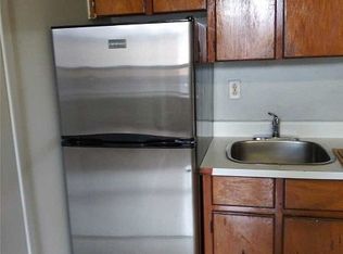 2863 Dundas St W #2, Toronto, ON M6P1Y9