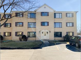 9315 Hamilton Ct APT C, Des Plaines, IL