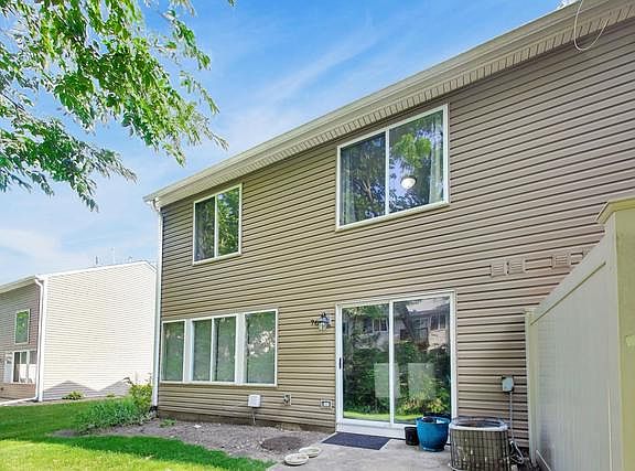 3rd image of 76 Cambridge Ave