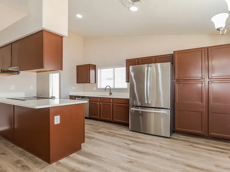 10249 W Orange Dr — Photo 4