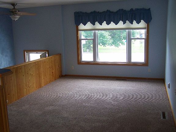 5th image of 3089 Coventry Dr