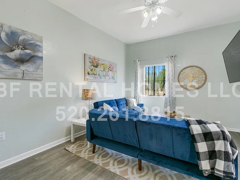 2319 E Helen St #2 — Photo 9