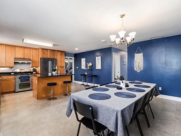 4th image of 6457 Thornwood St