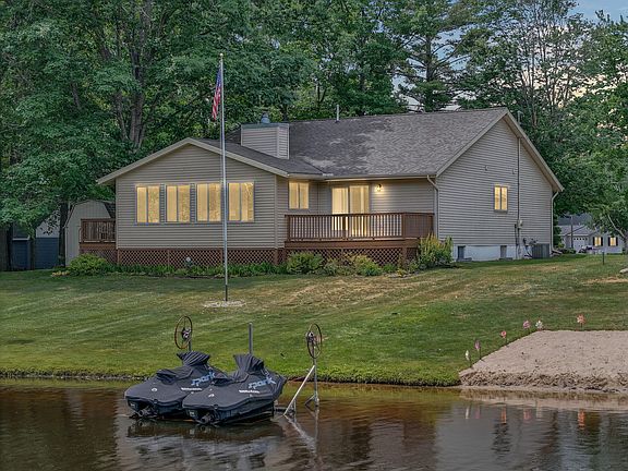 2nd image of 107 Matchwood Dr