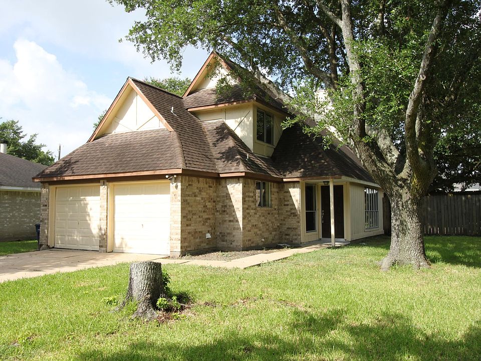 1st image of 203 Windward Ct