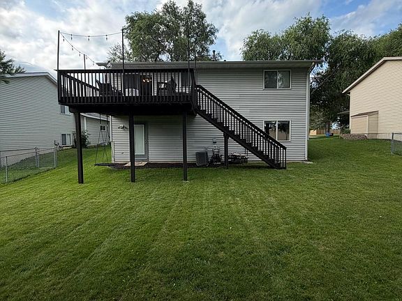 2nd image of 3838 Strathmore Ln SE