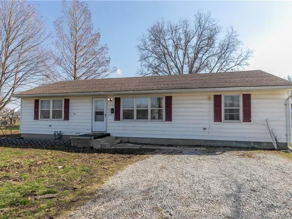 112 Eastwood St, Norborne, MO 64668
