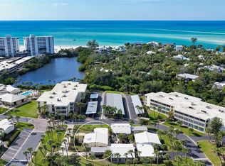 204 Hourglass Way #V-9, Sarasota, FL 34242