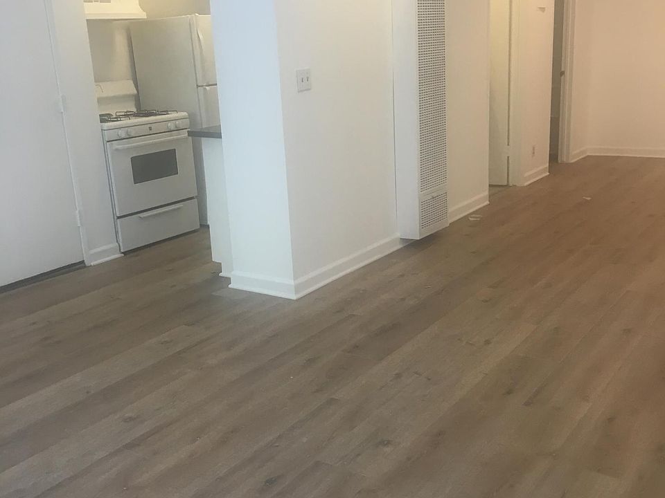 1st image of 4712 Whitsett Ave APT 6