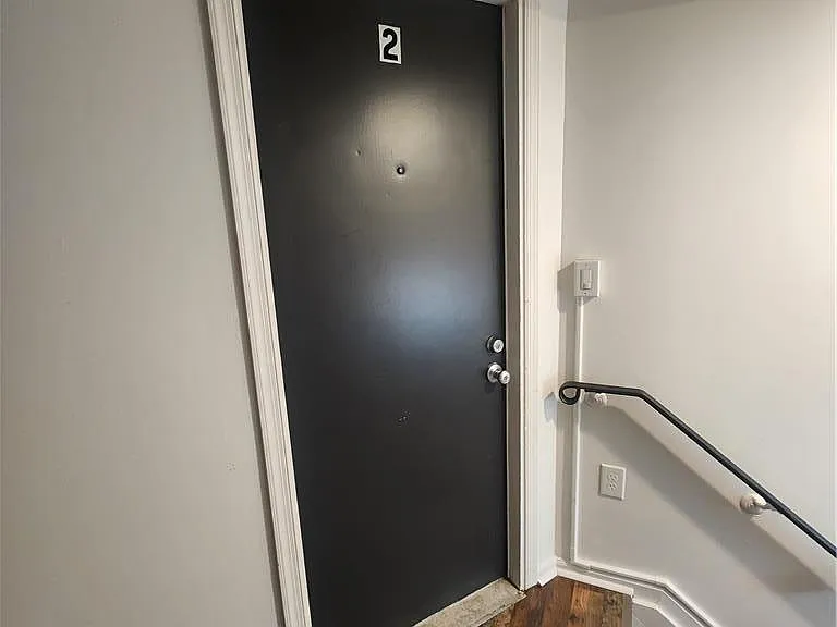 401 E Goepp St #2 — Photo 9
