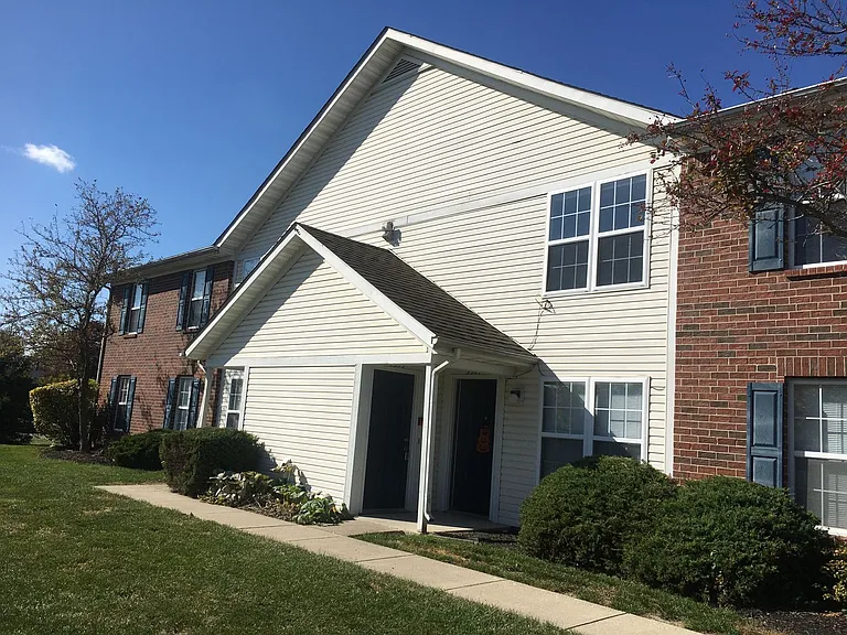 5395 Cypress Chase — Photo 1