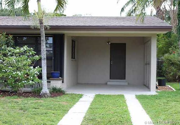 Home For Sale In LAWN ACRES