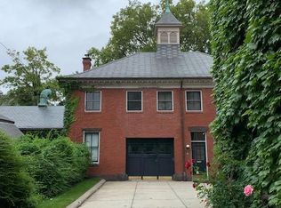196 Olney St, Providence, RI 02906