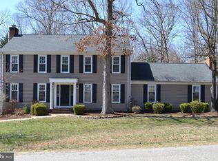 514 Winterberry Dr, Fredericksburg, VA 22405