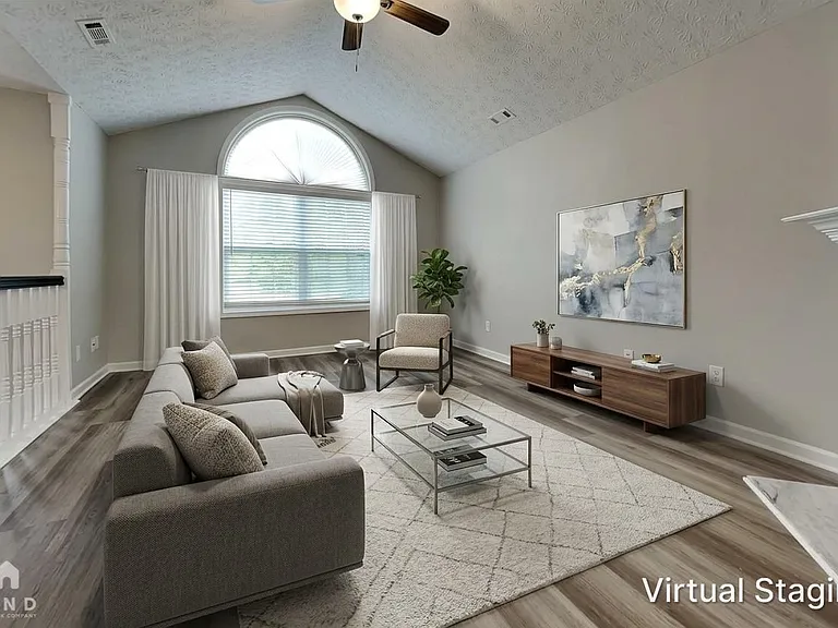 158 McArthur Dr — Photo 3