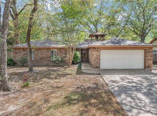 2806 Wilderness Dr S, College Station, TX 77845