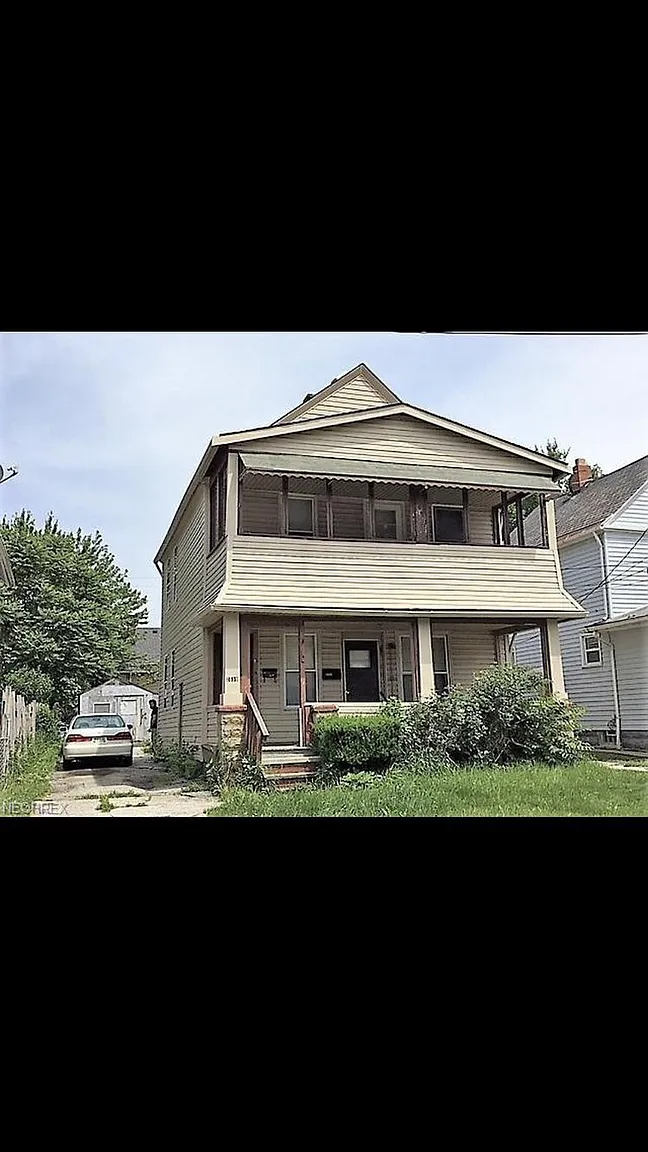 2099 W 104th St photo 1