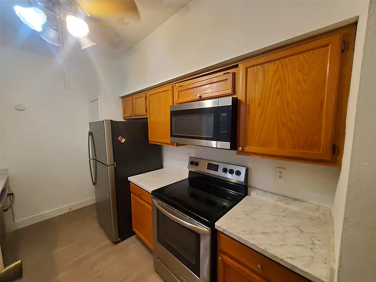 17473 Red Oak Dr #7473 — Photo 10