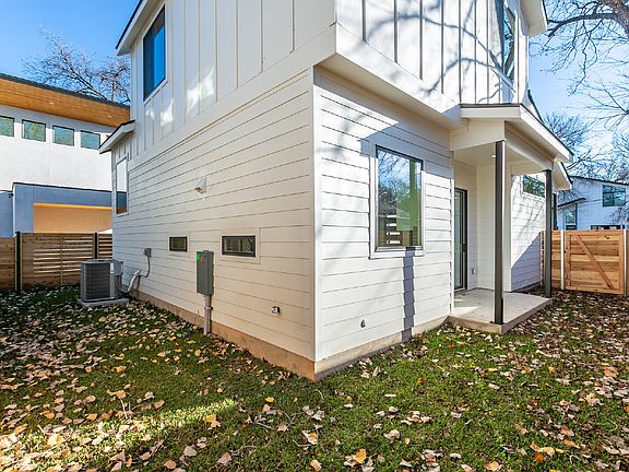 5th image of 2008 Canterbury St #A