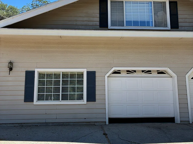 19435 Victoria Dr #2 — Photo 3